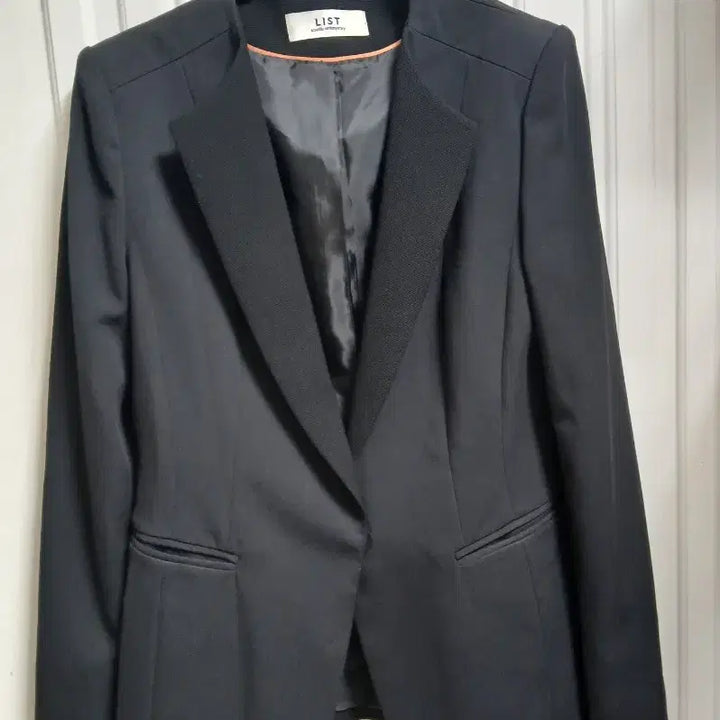 [BUNJANG] LIST Black Jacket / 리스트 블랙 자켓