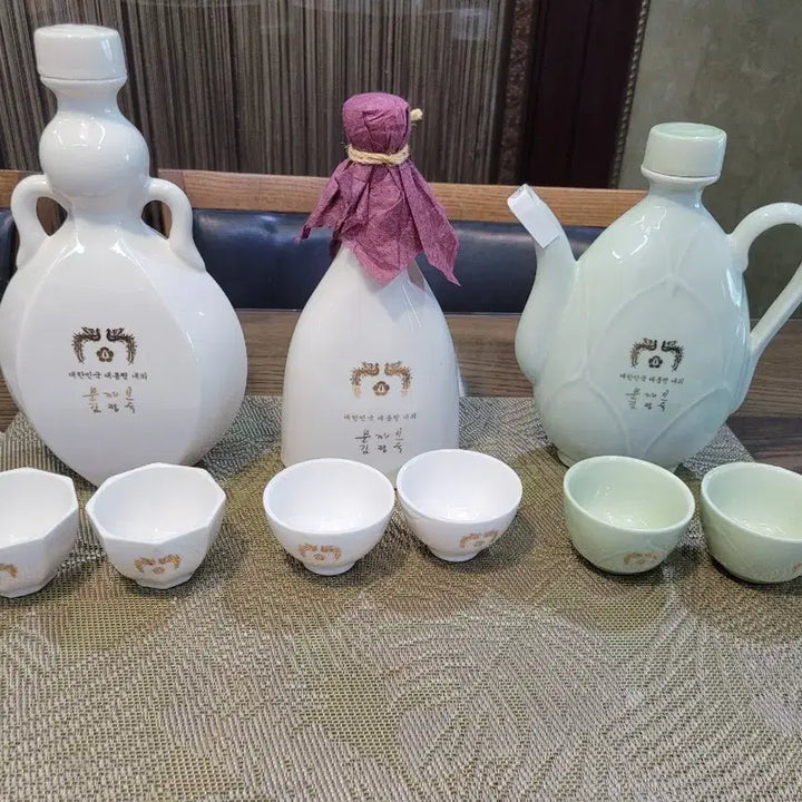 [BUNJANG] President Moon Jae-in Commemorative Liquor Bottle Set / 문재인대통령빈술병
