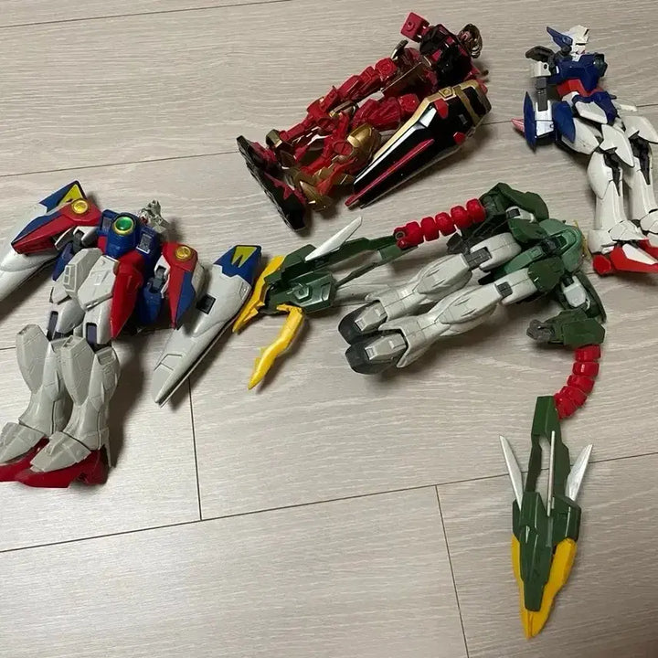 [BUNJANG] Gundam MG &amp; Non-Grade 1/100 Scale Junk Parts Bundle Set / 건담 mg 및 무등급 100사이즈 정크 일괄(7월세일)