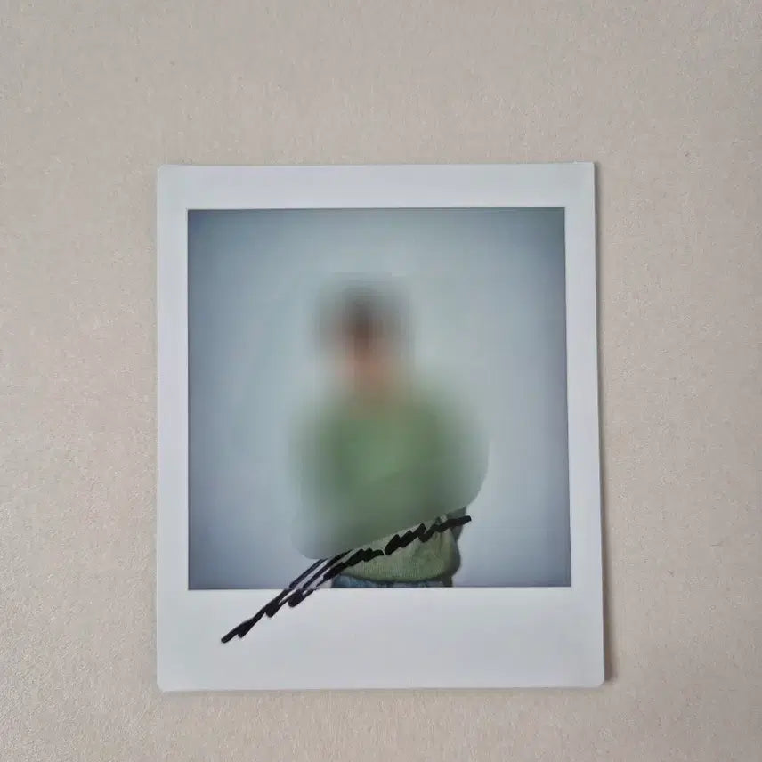 [BUNJANG] Lee Jun-young Signed Polaroid / 굿즈정리) 이준영 싸인폴라1장, 폴라1장