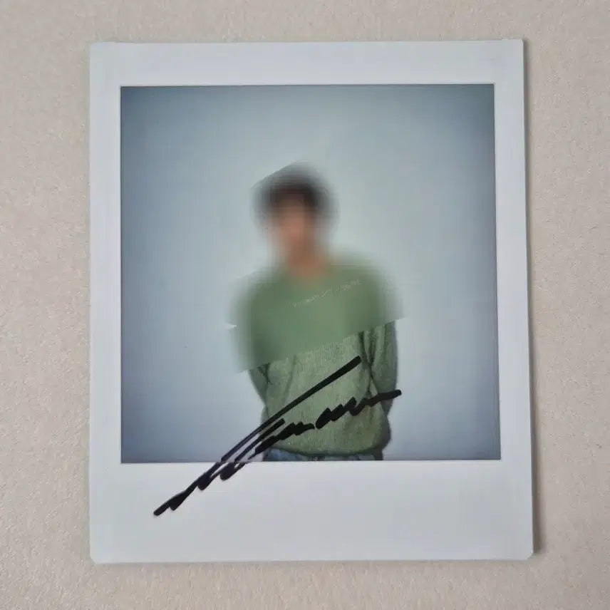 [BUNJANG] Lee Jun-young Signed Polaroid / 굿즈정리) 이준영 싸인폴라1장, 폴라1장