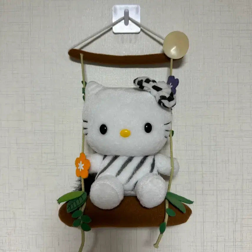 [BUNJANG] Sanrio Classic Hello Kitty Wall Hanging Plush / 헬로키티 고전 벽걸이 인형 판매중