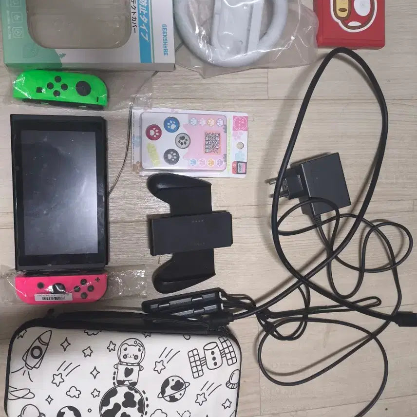 [BUNJANG] Nintendo Switch 2017 Version with Excellent Condition Joy-Cons / 닌텐도 스위치 2017년도 상태좋음
