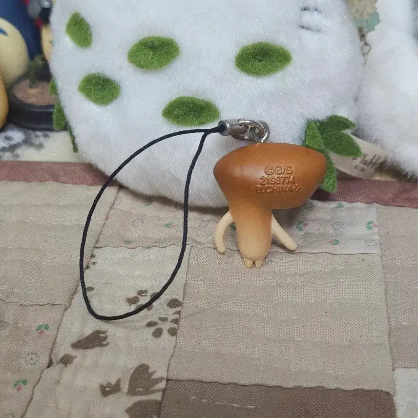 [BUNJANG] Original Japanese Nameko Mascot Keychain Strap / [일본정품] 삐딱 나메코 키링 스트랩