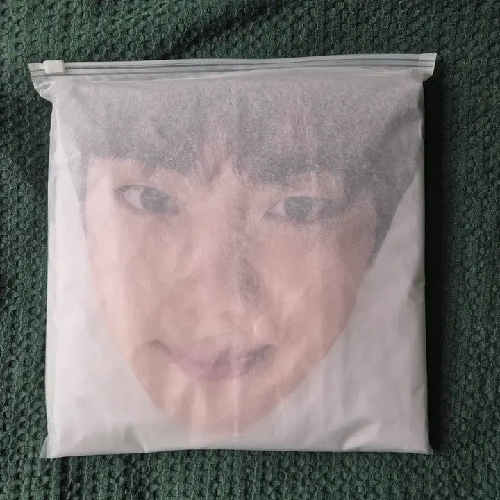 [BUNJANG] Jin Run BTS Concert Gift Raincoat / BTS 달려라석진 콘서트 기프트 우비