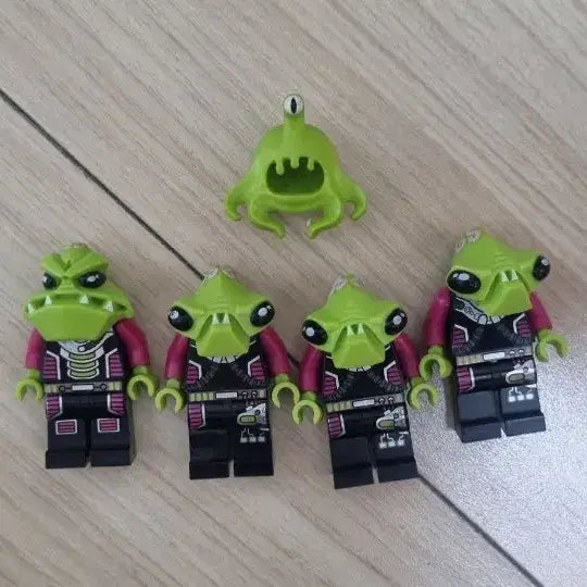 [BUNJANG] LEGO Alien Trooper Minifigure Set / 레고 에일리언 트루퍼 미니피규어