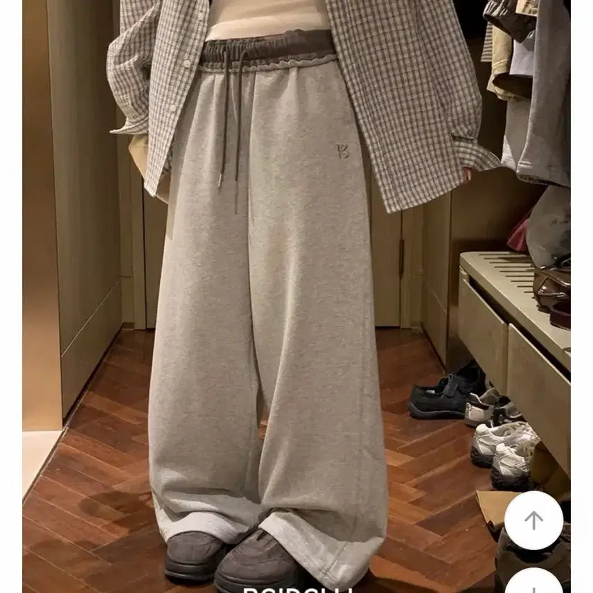[SOLD OUT] 새상품) 2개 일괄 에이블리 베이델리 퓨어 배색 트레이닝 팬츠