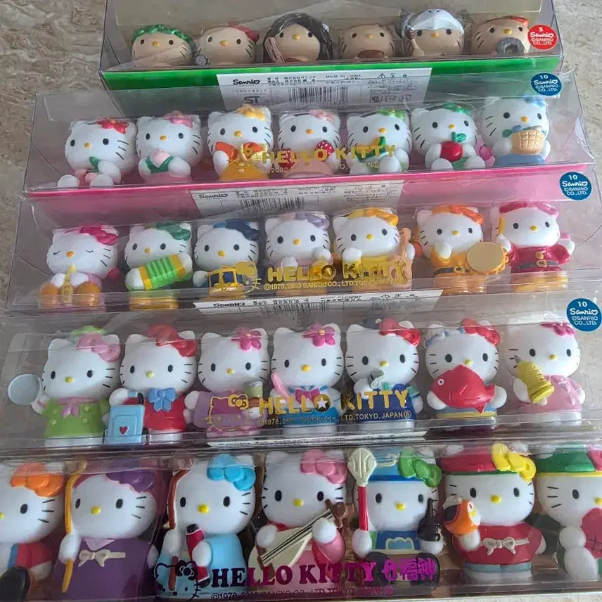 [BUNJANG] Hello Kitty Classic Caveman and Others Set / 헬로키티 고전 원시인 등등