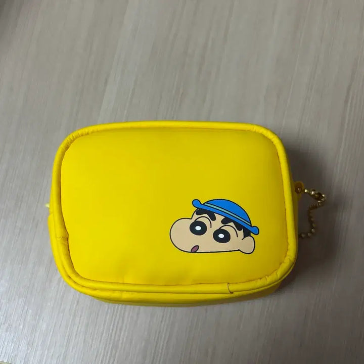 [BUNJANG] The Duck World Crayon Shin-chan Kindergarten Bag Airpods Pouch Keychain / 더키월드 짱구 유치원 가방 에어팟 파우치키링