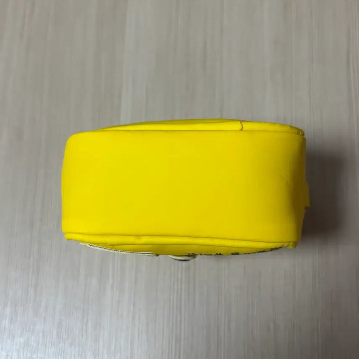 [BUNJANG] The Duck World Crayon Shin-chan Kindergarten Bag Airpods Pouch Keychain / 더키월드 짱구 유치원 가방 에어팟 파우치키링