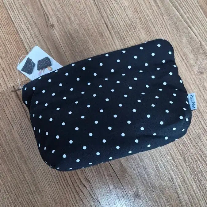 [BUNJANG] Daiso Dot Pattern Pouch / 다이소 도트 패턴 파우치
