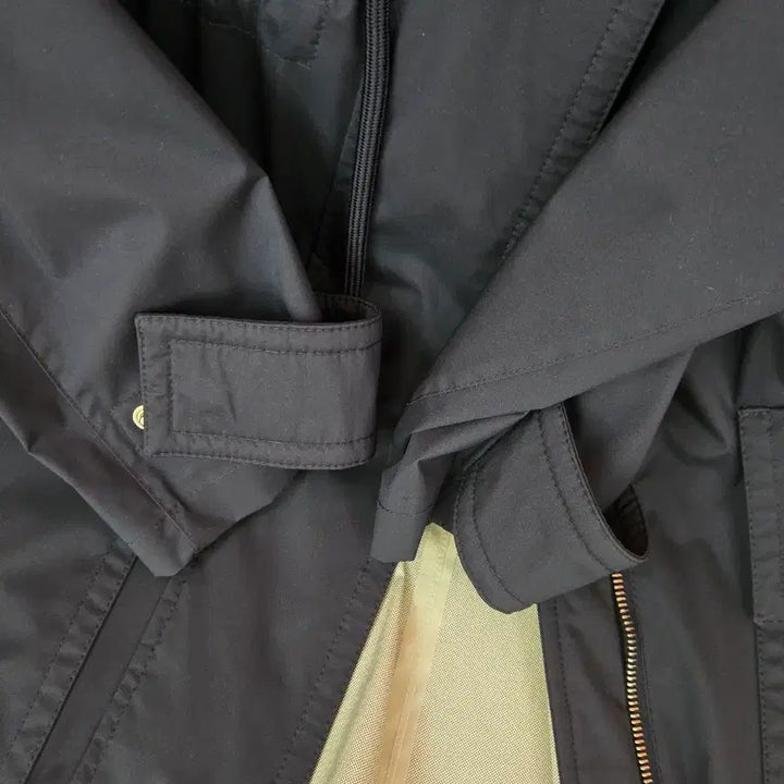 [BUNJANG] Moncler Windbreaker Navy Size 0 / 몽클레어 바람막이