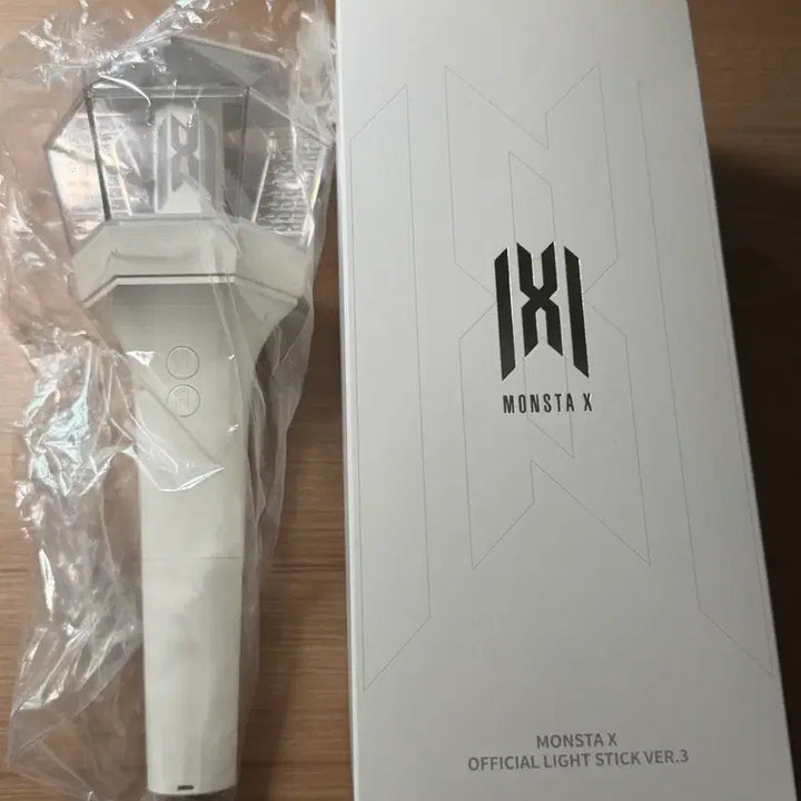 [BUNJANG] MONSTA X Official Lightstick Mondungyi Ver. 3 / 몬둥이 ver3
