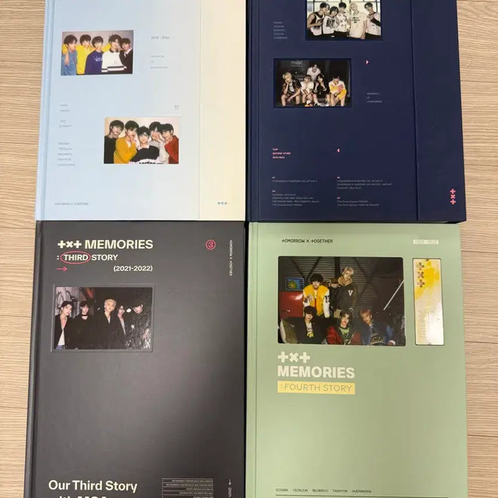 [BUNJANG] TXT (TOMORROW X TOGETHER) Memories Vol. 1-4 Photocard Set / 투바투 메모리즈 1~4 중 택1 (포카 일부 포함)