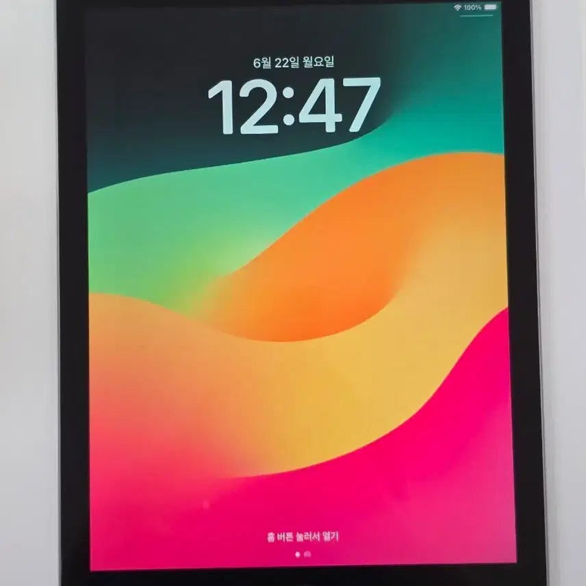 [BUNJANG] Apple iPad 6th Gen 32GB WiFi Silver / A급) 아이패드6세대 32기가 wifi용
