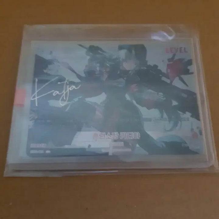 [BUNJANG] Eternal Return Nibel Arena "S-Class" Katya Leader Signed SPL Card / 훈련소장 카티야 리더 싸인 SPL 카드 니벨아레나 이터널리턴