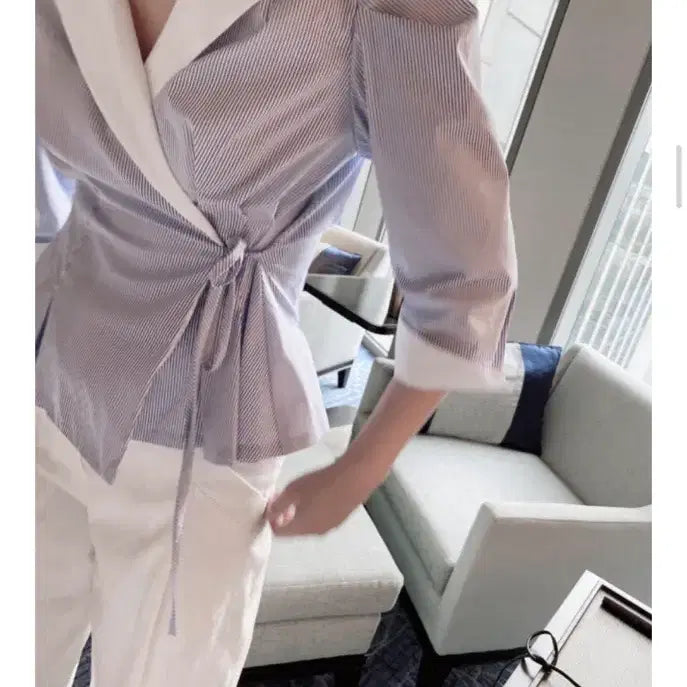 [BUNJANG] myiconic Stripe Wrap Shirt Blouse / 마이아이코 스트라이프 랩 셔츠 블라우스