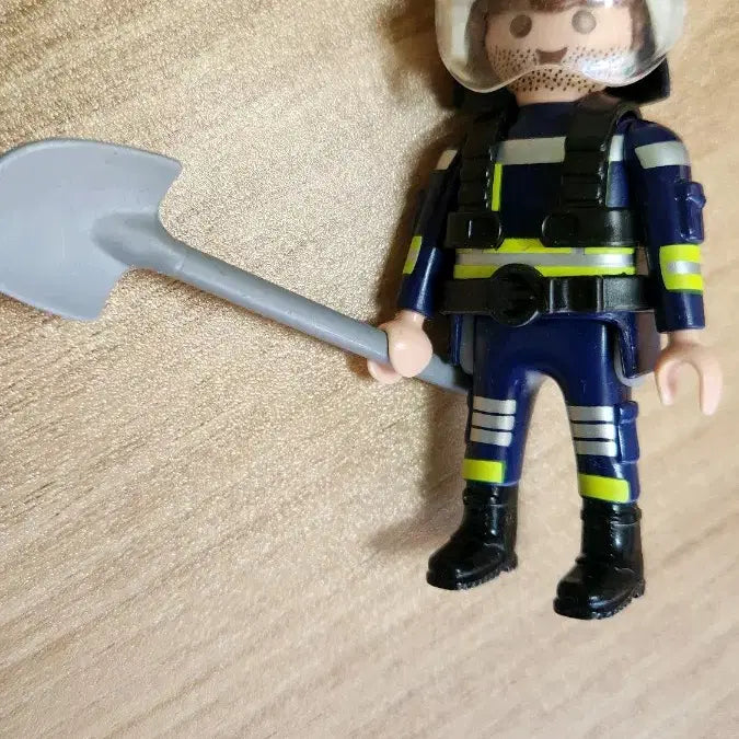 [BUNJANG] Playmobil Firefighter Set with Accessories / 플레이모빌 두명