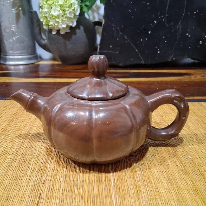 [BUNJANG] Mok-eo Seok Teapot (Amber) 250ml / 고급 차우림에 좋은 목어석 다관(호박호) 250ml
