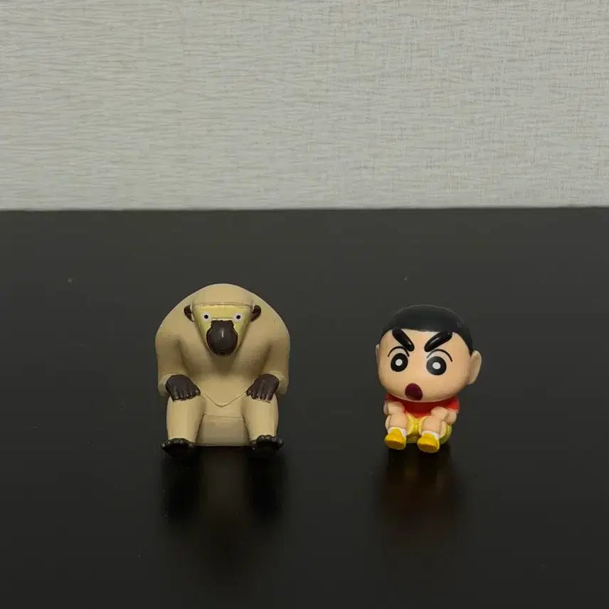 [BUNJANG] Crayon Shin-chan Butt Gacha Figures Set (2 Pieces) / 짱구는 못말려 피규어 엉덩이 가챠