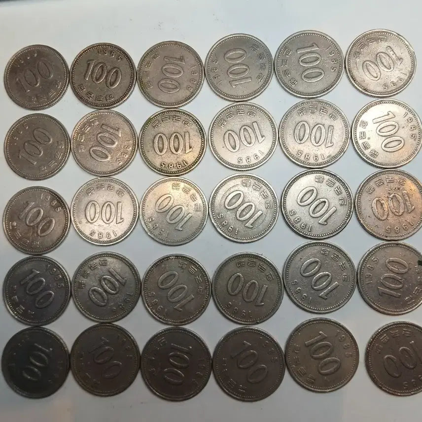 [BUNJANG] 1985 South Korean 100 Won Coins (30 pcs) / 100원 동전 1985년 30개