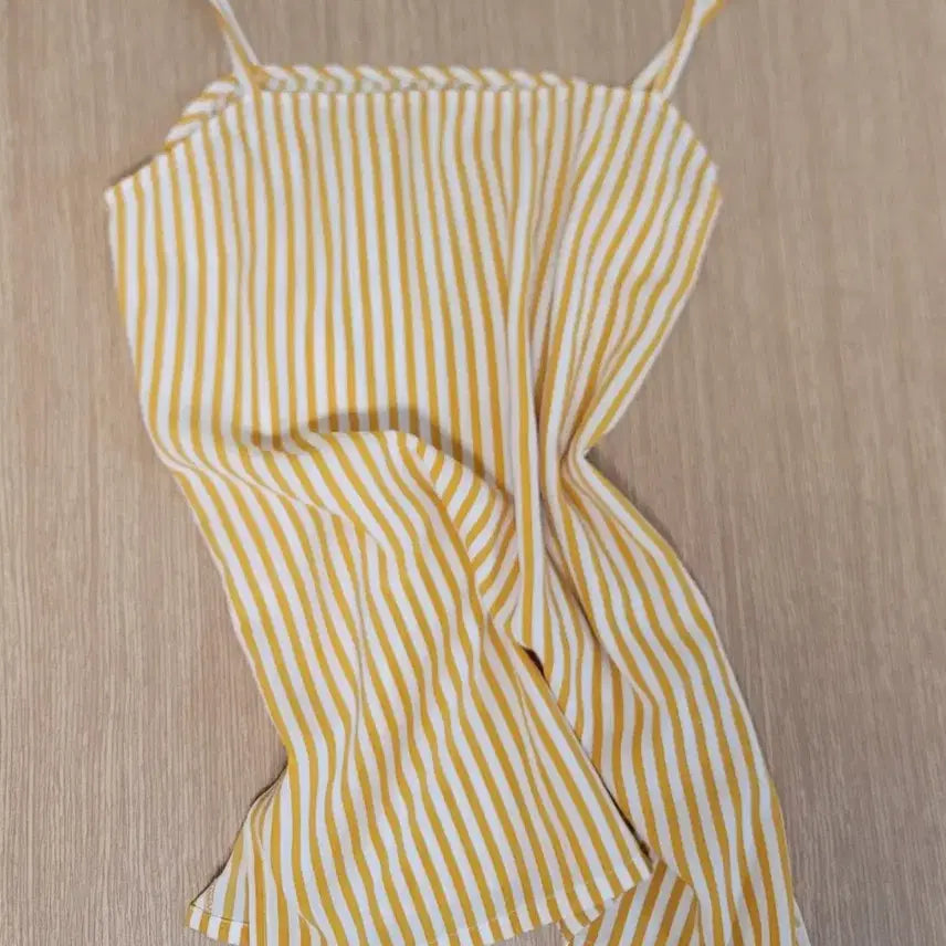 [BUNJANG] Striped Tank Top / 줄무늬 끈나시