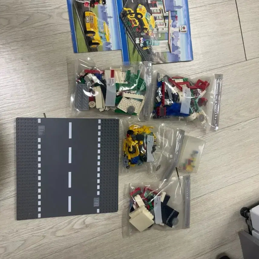 [BUNJANG] Lego City Gas Station 7993 / 레고 시티 주유소 7993