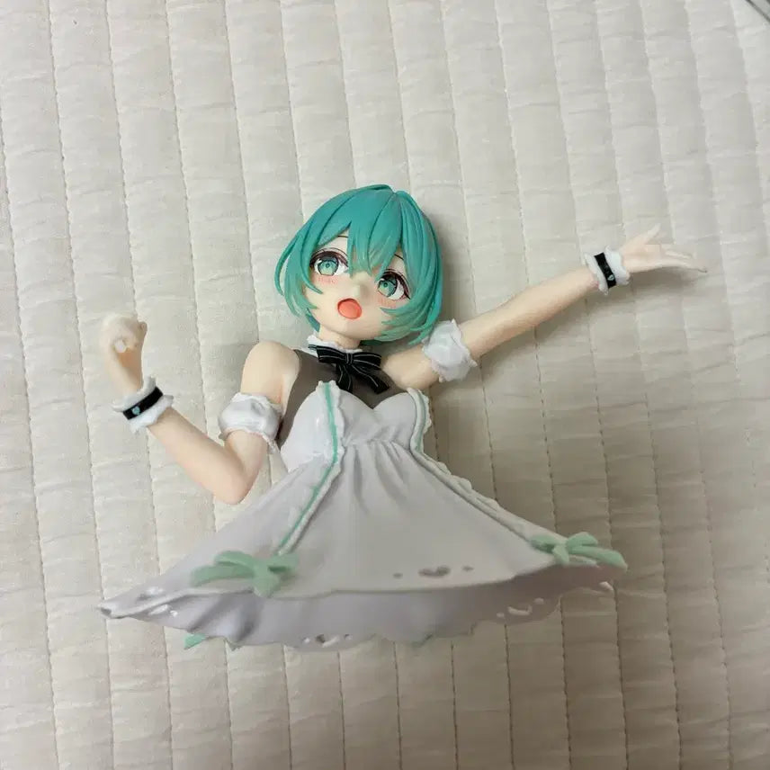 [BUNJANG] Hatsune Miku 2025 Birthday Figure / 하츠네 미쿠 2025년 생일 피규어
