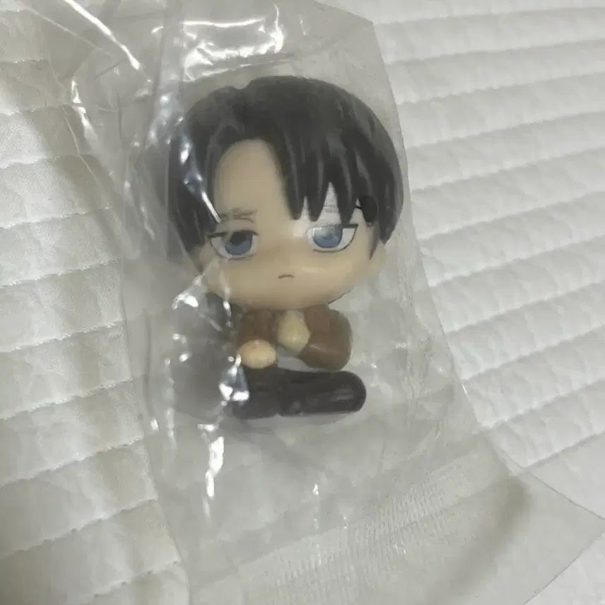 [BUNJANG] Attack on Titan Machiboke Levi Unsealed / 진격의거인 마치보케 리바이 미개봉