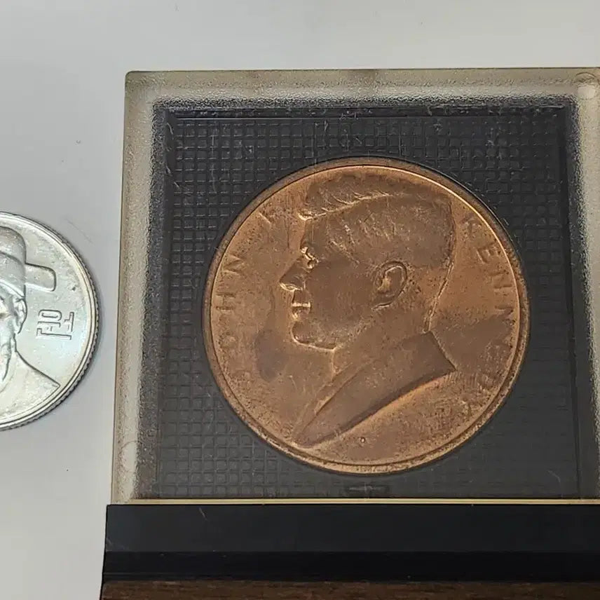 [BUNJANG] John F. Kennedy Commemorative Medal / 존 F 케네디 기념 메달