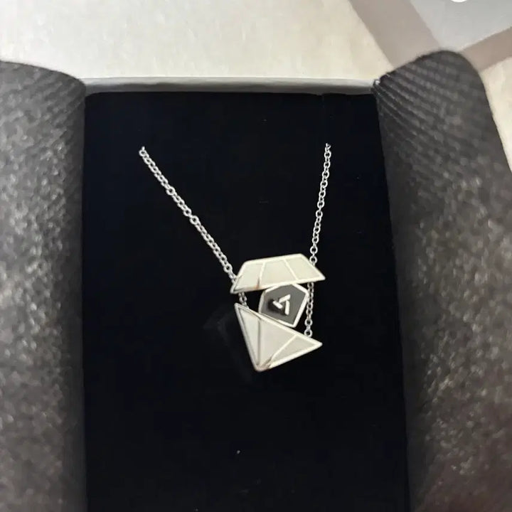 [BUNJANG] Seventeen 9th Anniversary ALWAYS Necklace / 세븐틴 ALWAYS 9주년 목걸이