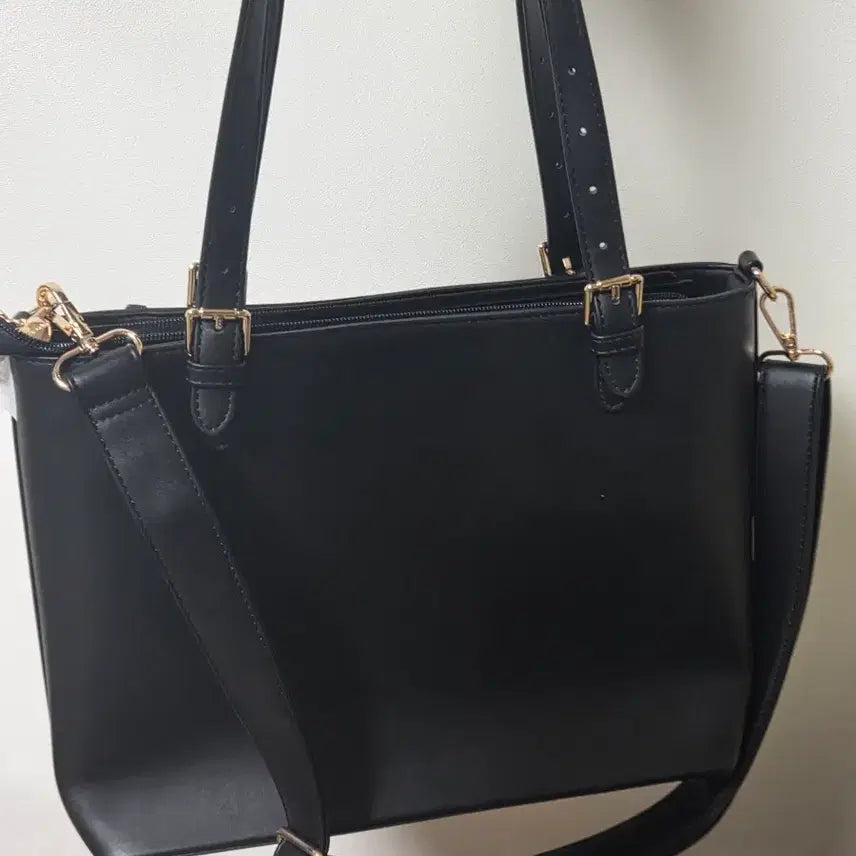 [BUNJANG] Huyuneko Ita Bag Black / 급처) 후유네코 이타백 블랙 판매합니다 굿즈 캔뱃지