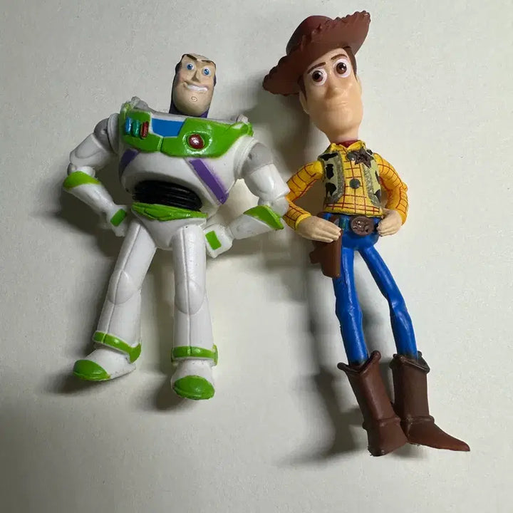 [BUNJANG] Vintage Woody and Buzz Lightyear Figure Set / 버즈 우디 고전 피규어 세트 (크기는 가챠만큼)