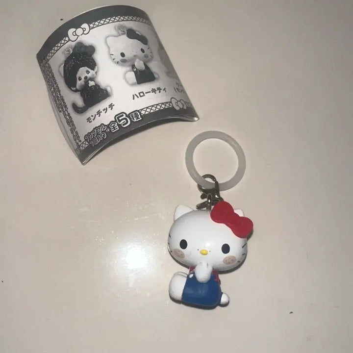 [SOLD OUT] 키티X몬치치 콜라보 가챠
