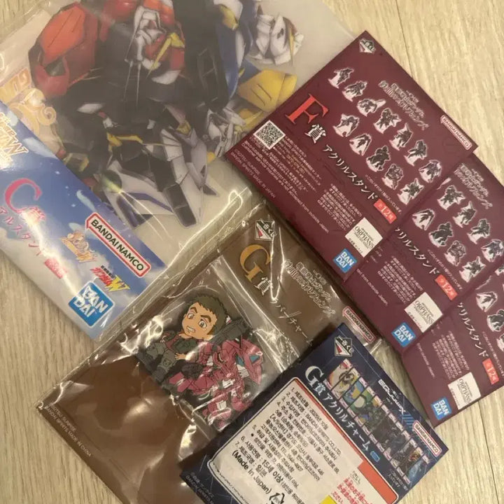 [BUNJANG] Gundam Type C Acrylic Stand, Keychain, and Acrylic Set / 이치방쿠지 건담 c상 아크릴, 키링, 아크릴 세트