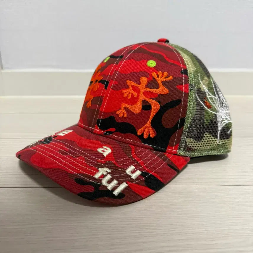 [BUNJANG] Beautiful Red Camo Trucker Cap / 뷰티풀 트러커캡 레드
