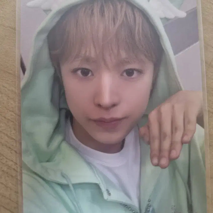 [BUNJANG] Aing Yuushi Color First Press Limited Edition Photocard / 아잉 유우시 컬러 초회한정