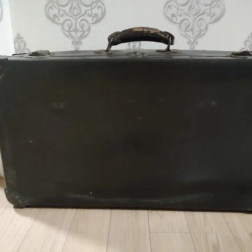 [BUNJANG] 1950s Vintage Fiber Trunk / 1950년대 앤틱 빈티지 트렁크 - 배송불가