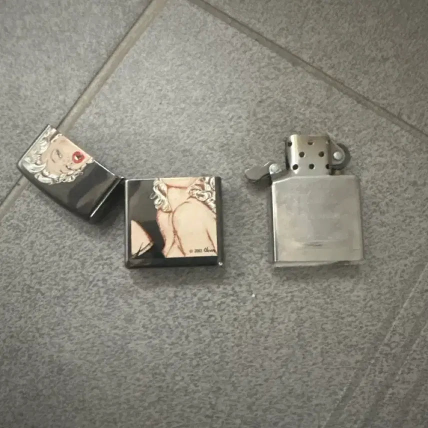 [BUNJANG] Marilyn Monroe Cherry Red Zippo Lighter 2003 / 마릴린먼로 체리레드 2003 지포