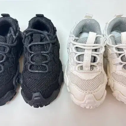 [BUNJANG] Unbranded Chunky Sneakers Set (Black + White) / SD17세 미상제 운동화 블랙+화이트 세트