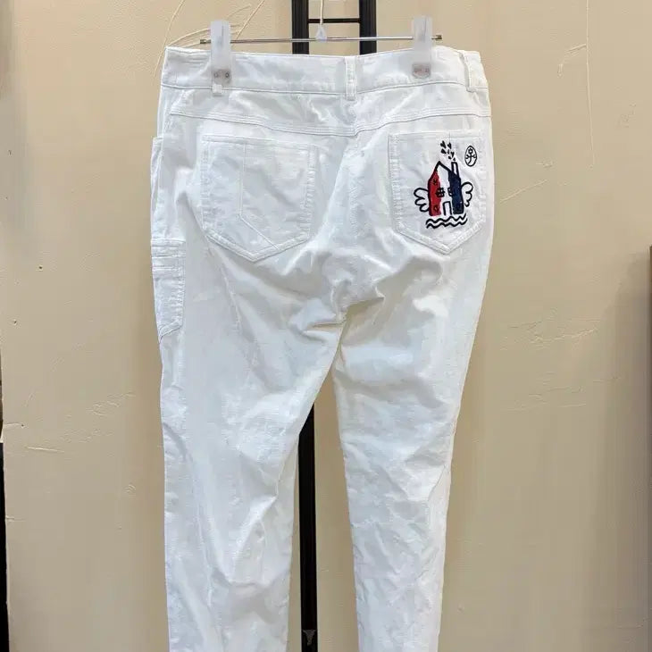 [SOLD OUT] 까스텔바작 화이트 골프바지