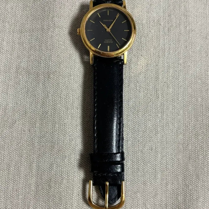 [SOLD OUT] 카시오 쿼츠 시계 블랙