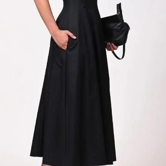[SOLD OUT] khaite 케이트 블랙 원피스 2사이즈(55사이즈)