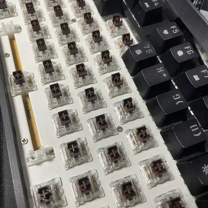 [SOLD OUT] ATWO 기계식 갈축 유선키보드