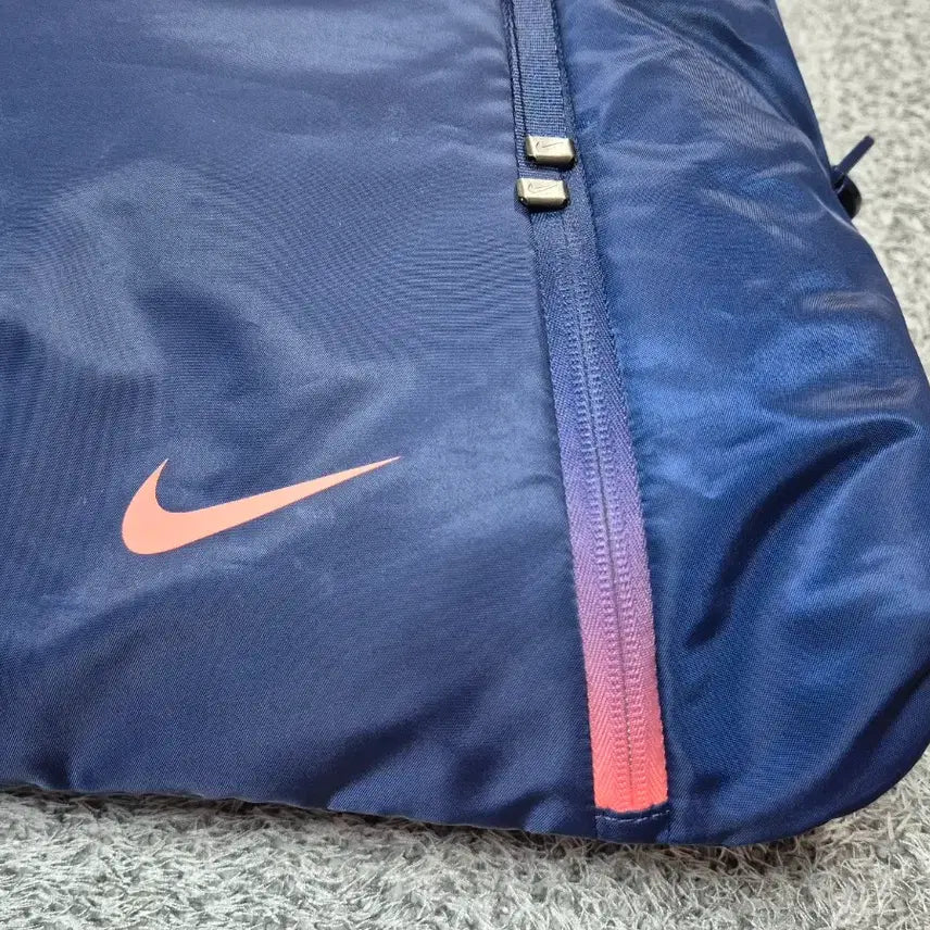 [BUNJANG] Nike Aura Lux Club Duffle Bag / 나이키 오라럭스 클럽 더플백