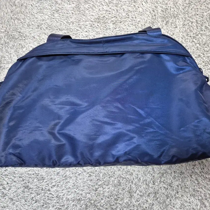 [BUNJANG] Nike Aura Lux Club Duffle Bag / 나이키 오라럭스 클럽 더플백