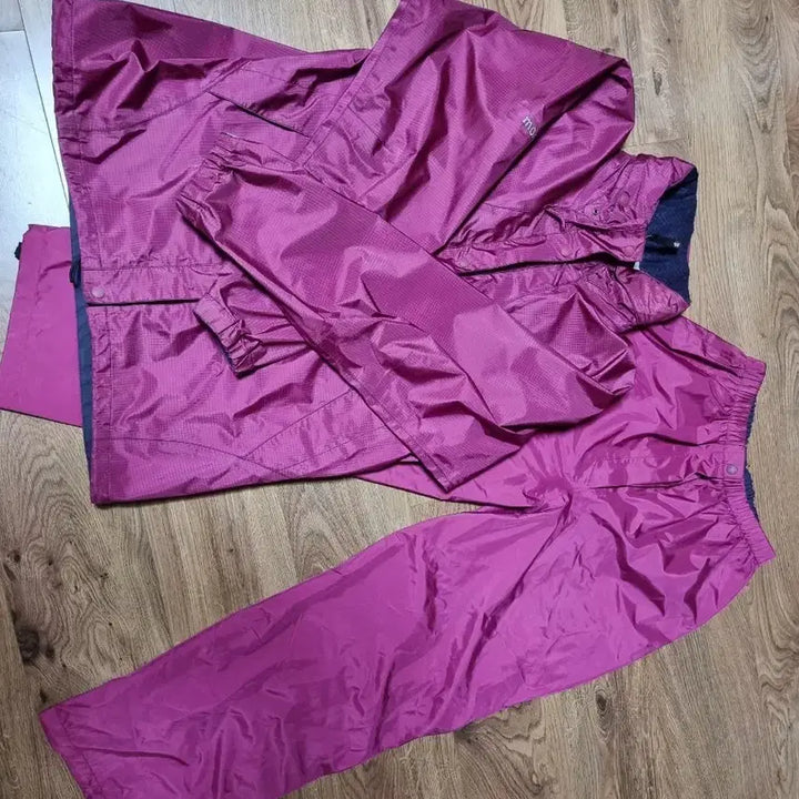 [BUNJANG] Montbell Raincoat Set (Top L, Bottom M) / 몽벨 레인코트. 상하