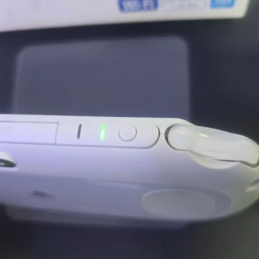 [BUNJANG] Sony PS Vita 2nd Gen White Bundle / 소니 PS VITA 화이트 2세대 박스셋