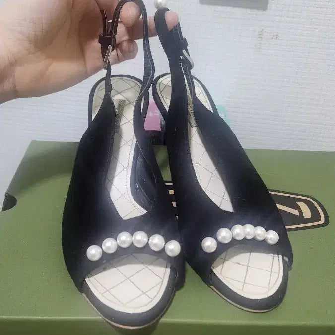 [BUNJANG] SUECOMMA BONNIE Pearl Strap Sandals / 슈콤마보니 진주 스트랩 샌들 36 1/2