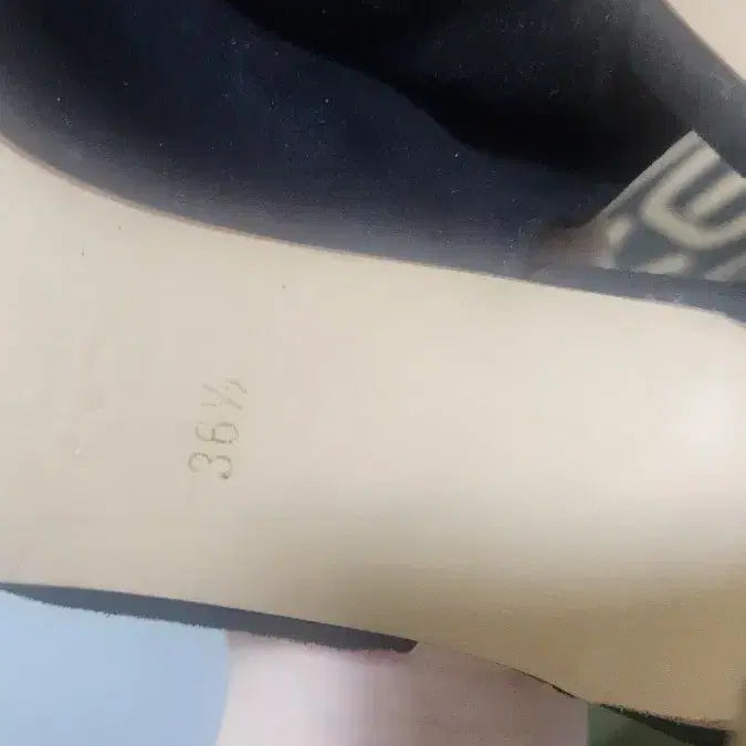 [BUNJANG] SUECOMMA BONNIE Pearl Strap Sandals / 슈콤마보니 진주 스트랩 샌들 36 1/2